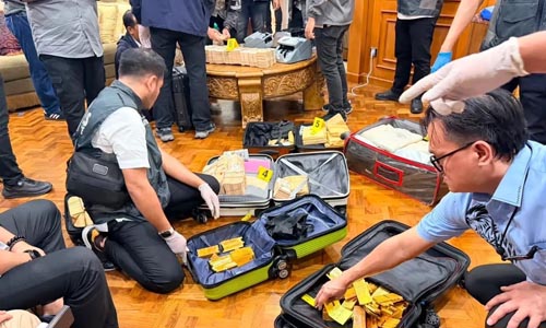 Geledah Belasan Lokasi, Polisi Sita Uang Ratusan Miliar dan 74 Kg Emas, Kasus Korupsi Tiga BUMN Makin Panas