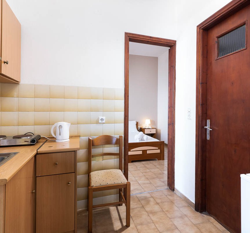 Dimitra Studios, fully equipped kitchen
