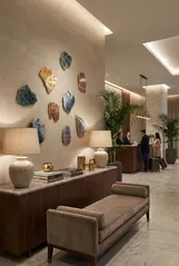 Gem Wall Tile in Brass Setting, Sand Onyx