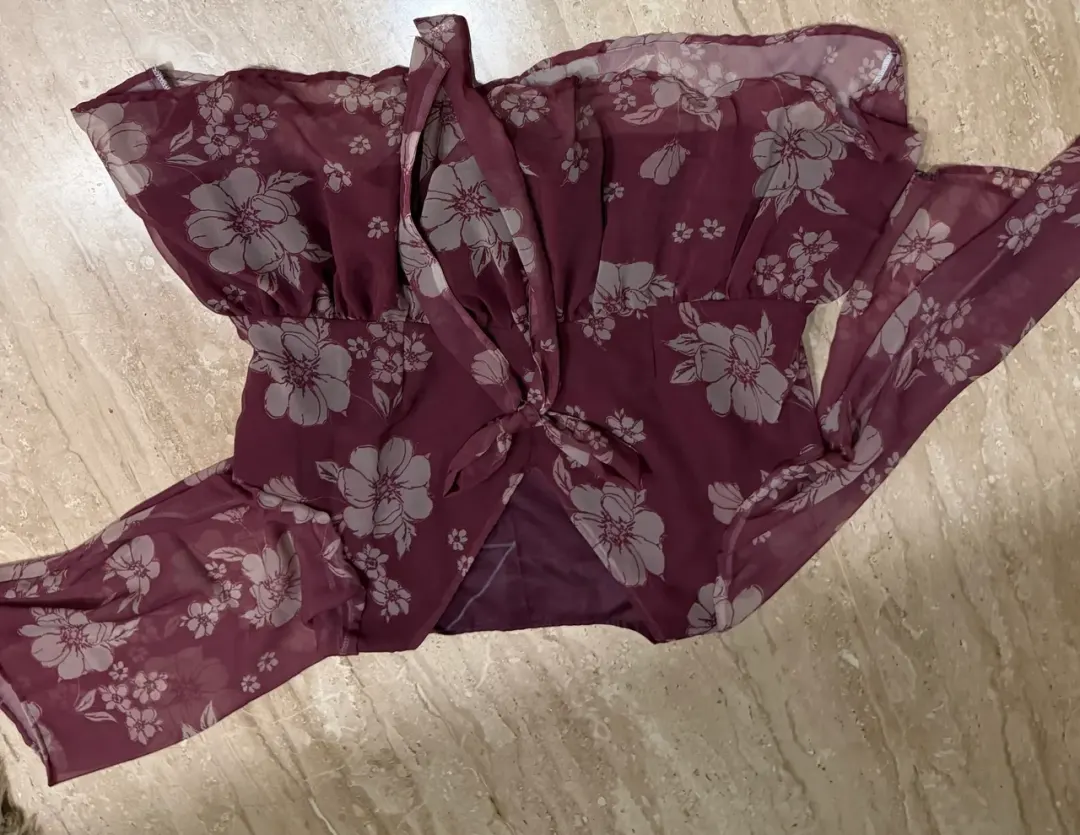 Custom top stitched by DIYO
