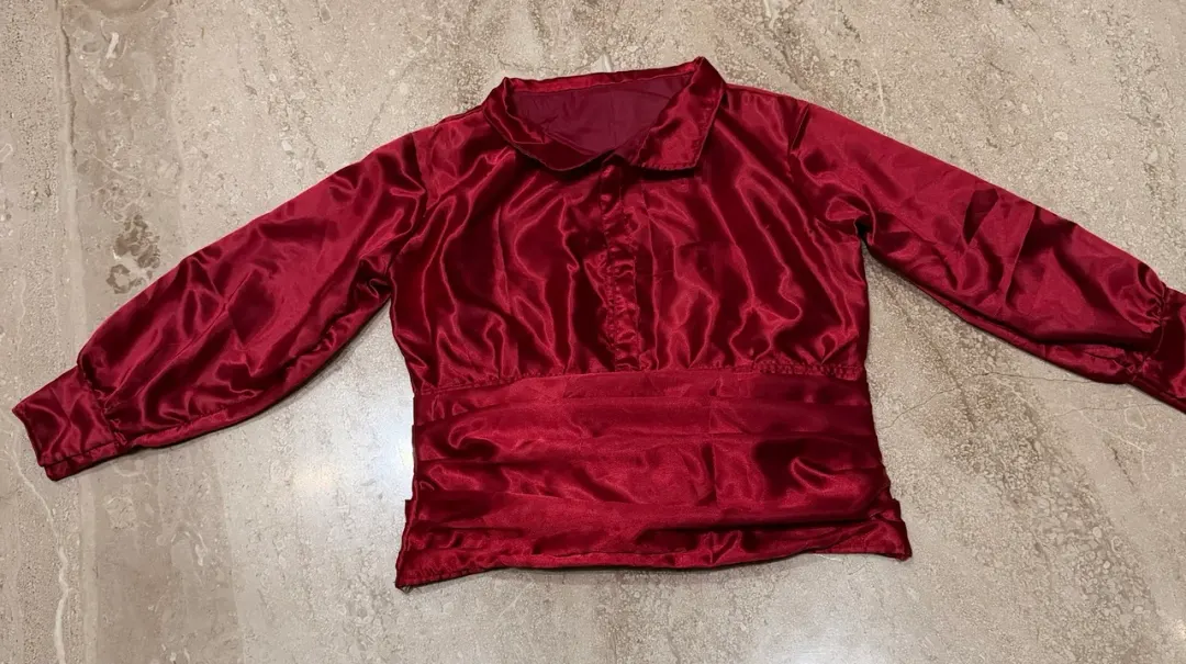 Custom top stitched by DIYO