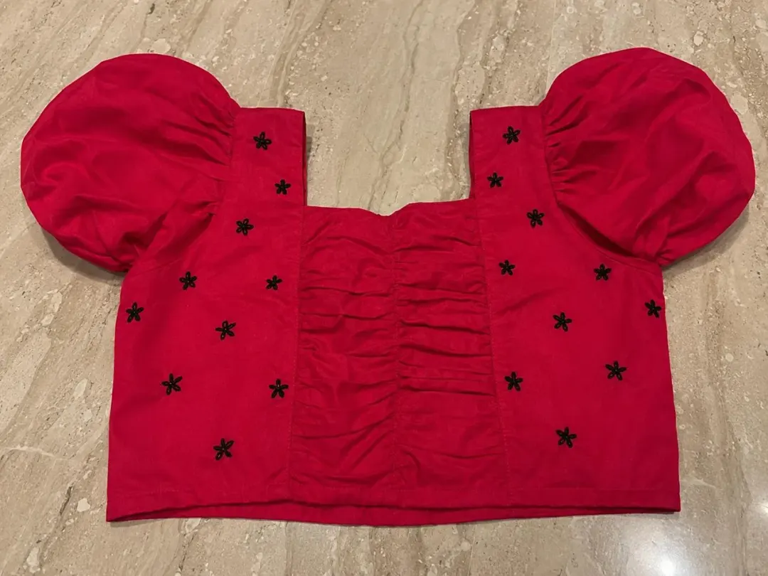 Custom plain top stitched by DIYO