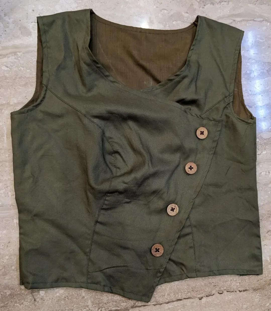 Custom plain top stitched by DIYO