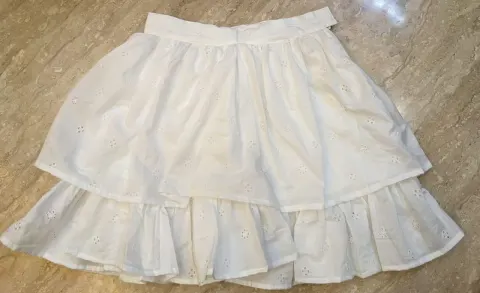 Custom plain skirt stitched by DIYO