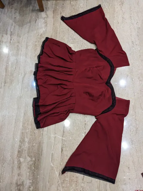 Custom plain top stitched by DIYO