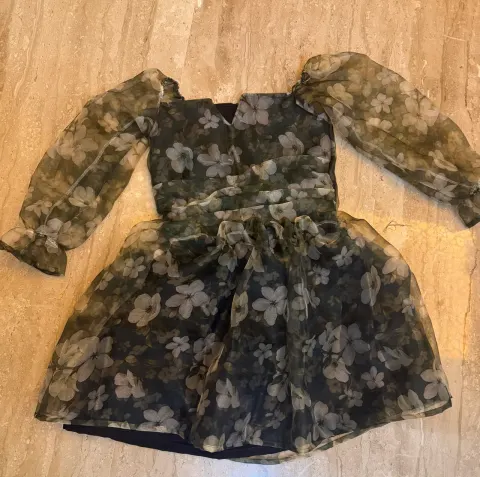 Custom top stitched by DIYO