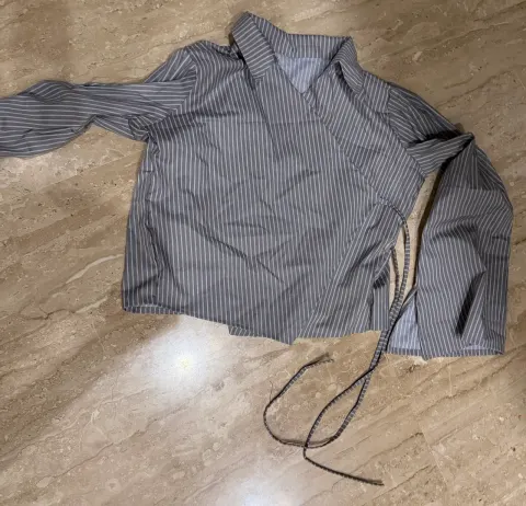 Custom top stitched by DIYO