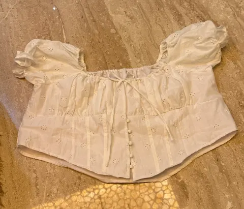 Custom top stitched by DIYO