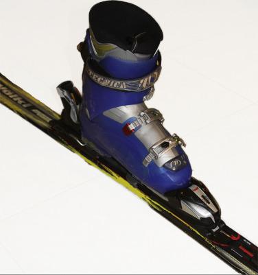 Fig. 25.16, Boot-binding-ski system.