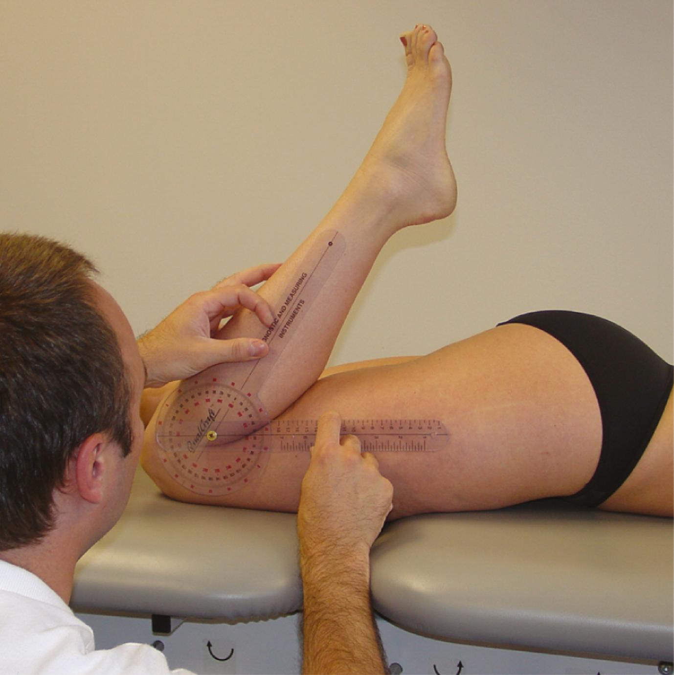 Figure 7-18, Measurement of active knee flexion range of motion.