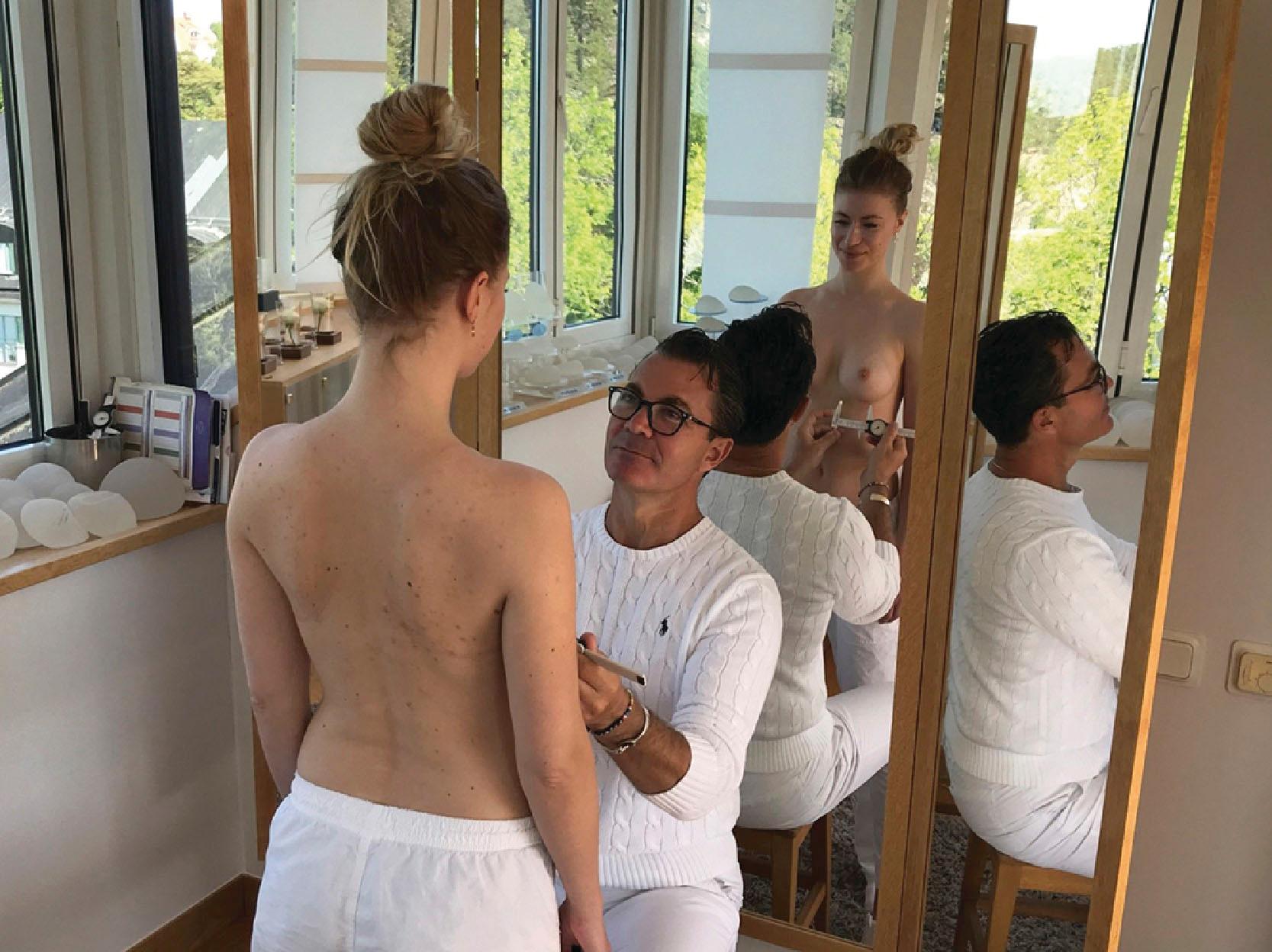 Figure 3.3, Preoperative consultation.