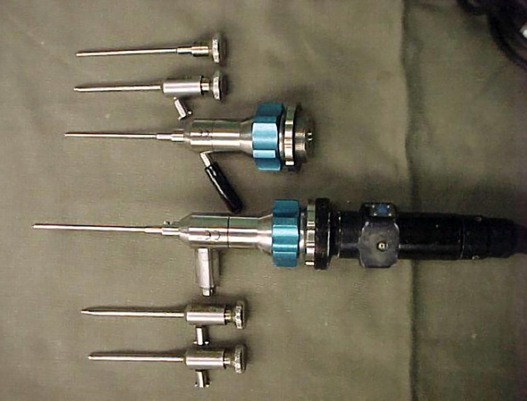 eFig. 17.2, Standard video-arthroscopes of 1.9 and 2.7 mm, 30-degree forward slanting lens and accompanied trocar and canula.
