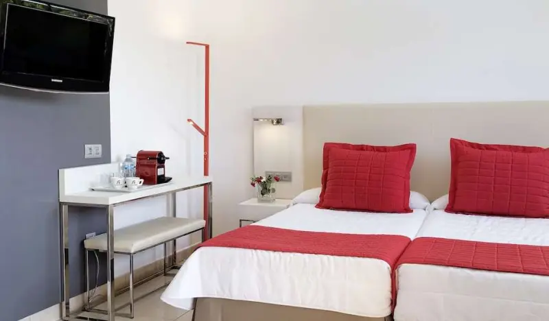 Alexandre Hotel La Siesta