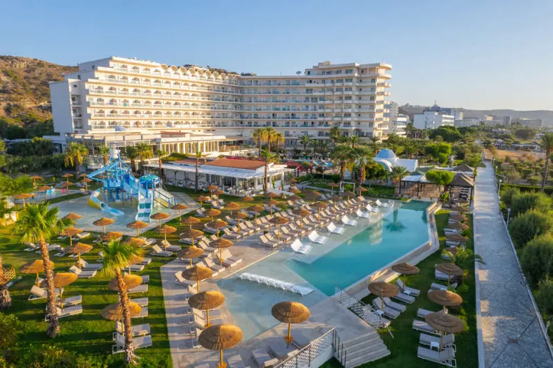 Pegasos Deluxe Beach Hotel