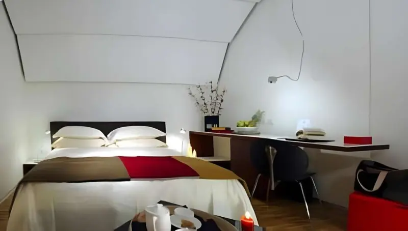 Black Hotel