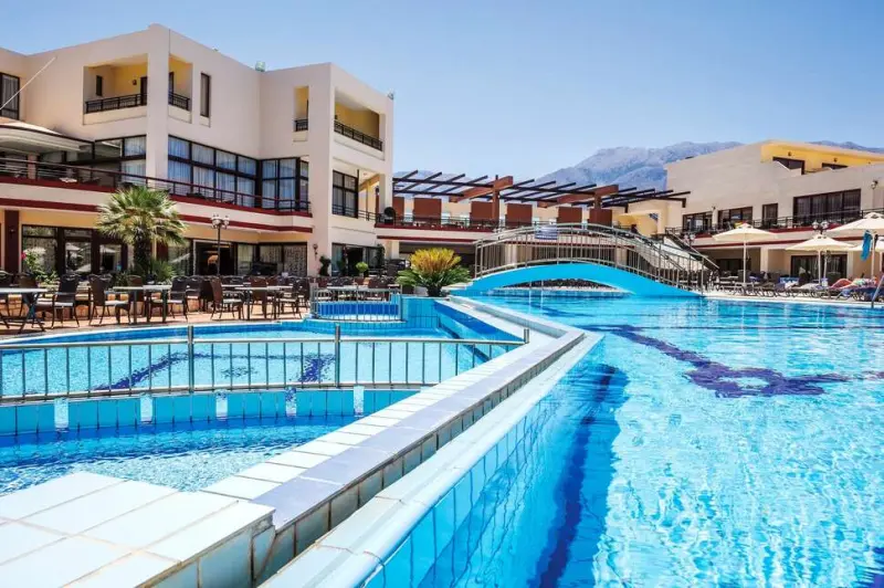 Vantaris Palace Hotel