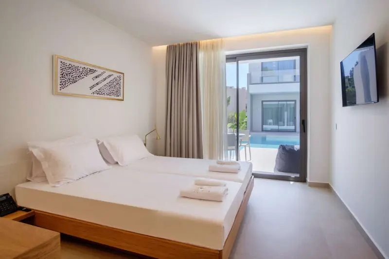 Phos Hotel Adults Only