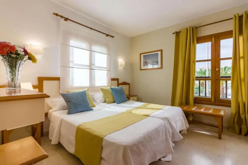 Klayman Olivina Aparthotel