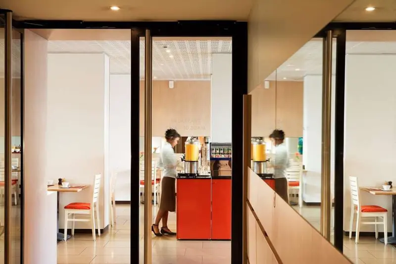Hôtel Oceania Paris Porte de Versailles