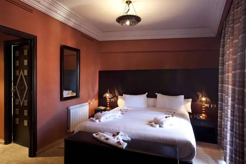 Dellarosa Hotel Suites & Spa