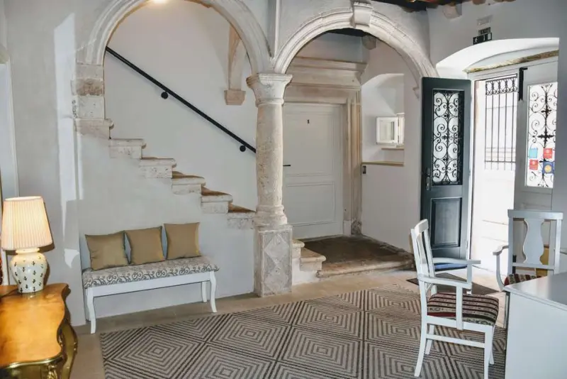 SUNce Palace Apartments