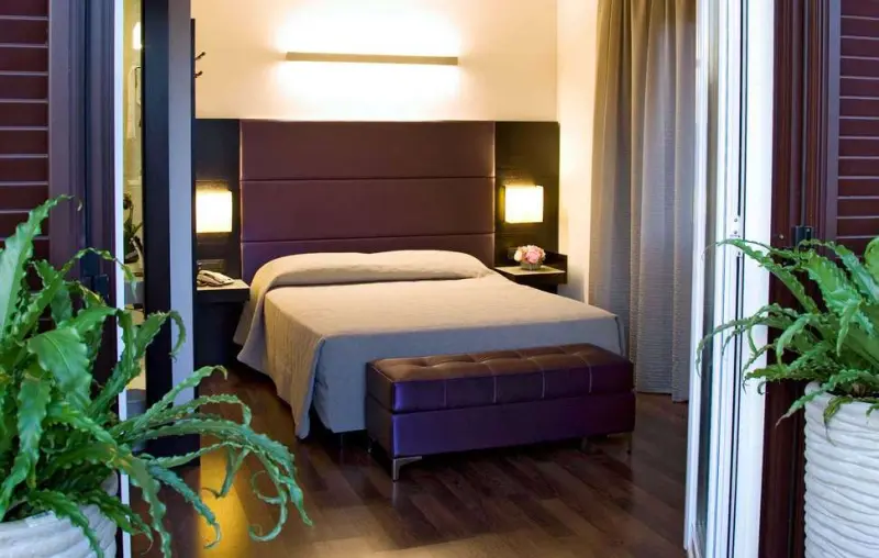 Hotel Zone