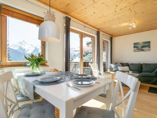 Chalet Van Dik Hout & Chalet Hoog Hout