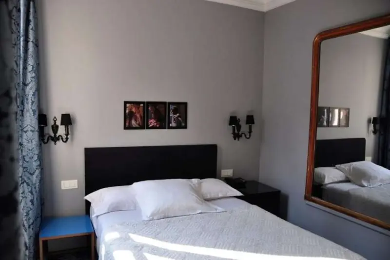 Hôtel Noir