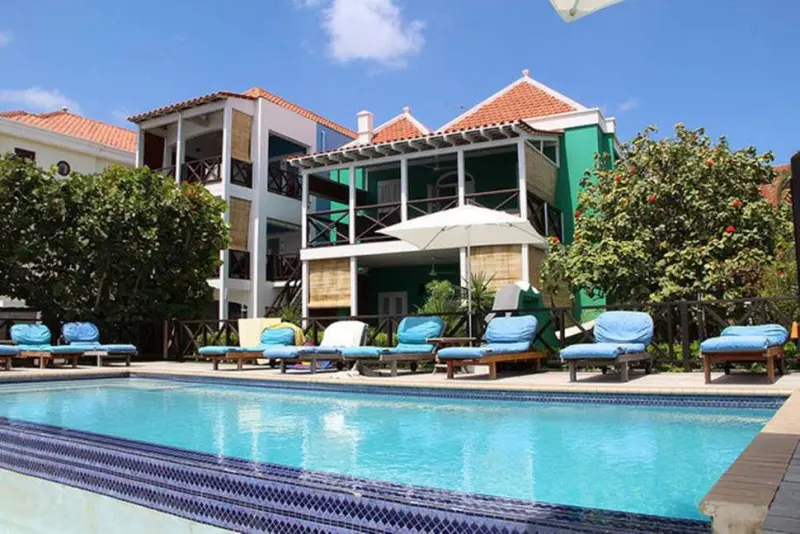 Scuba Lodge