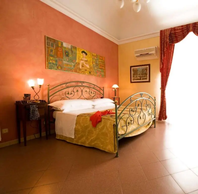 Hotel Joli