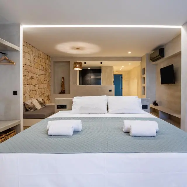 Almyra Boutique Suites