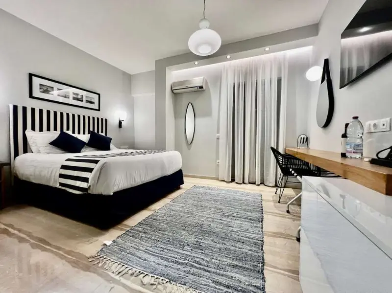 Bruskos Hotel &Suites