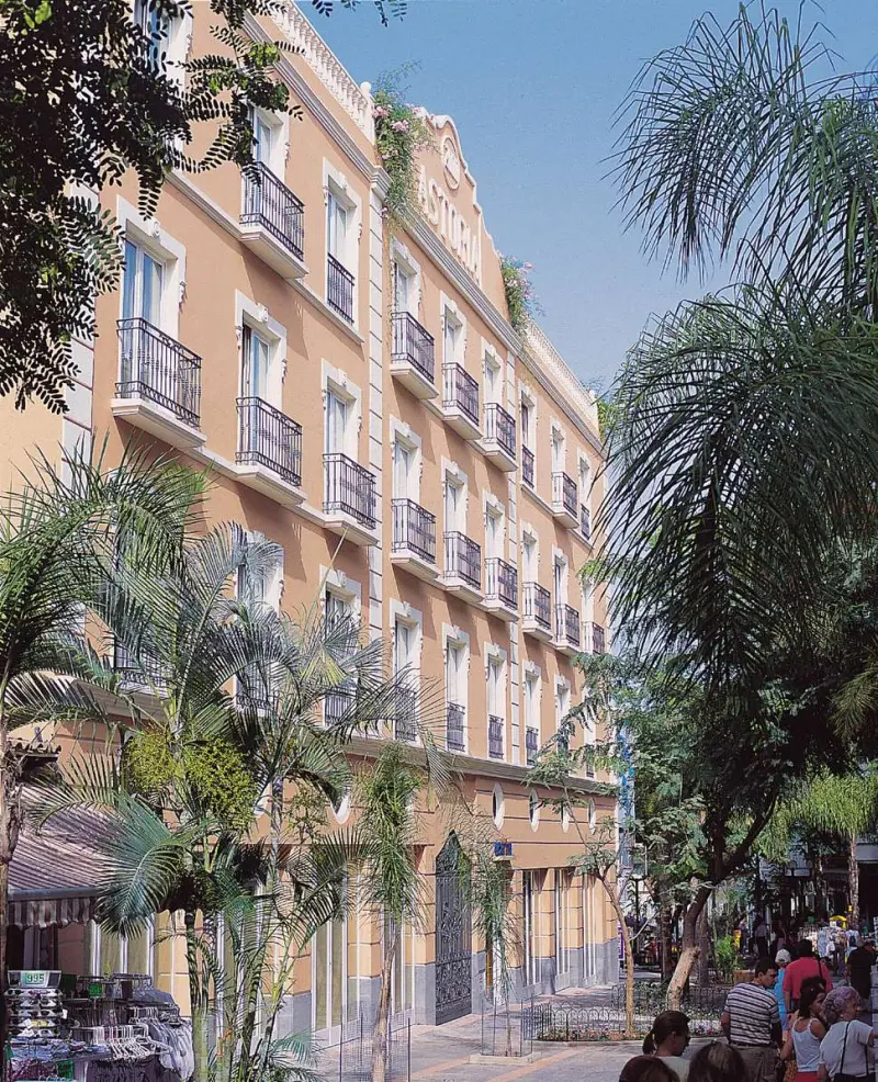 Aparthotel RF Astoria