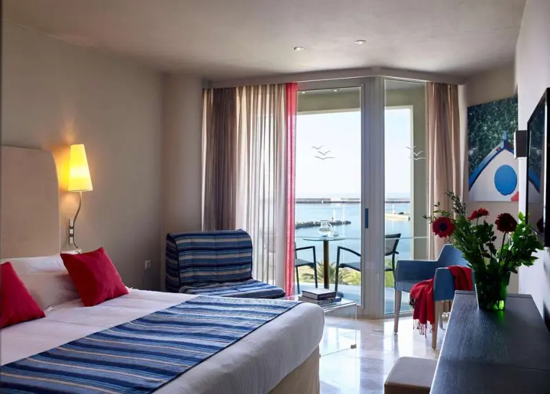 Kyma Suites Beach Hotel