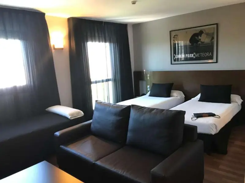 Tach Hotel Madrid Airport