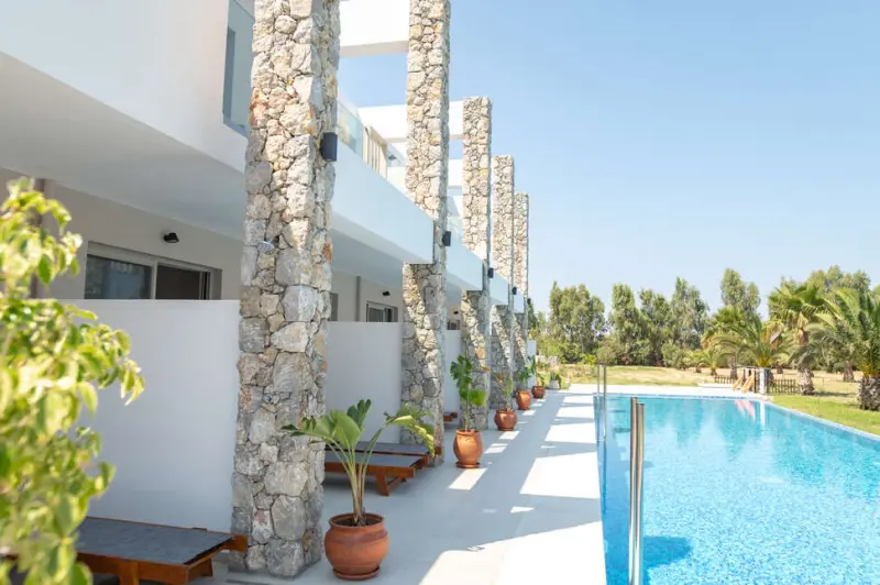 Cavo D' Oro Hotel