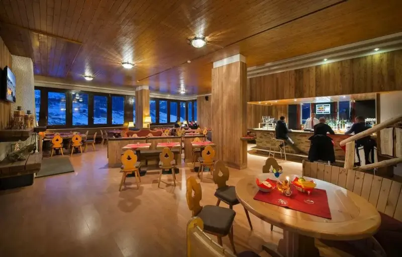 Alpen Village Hotel