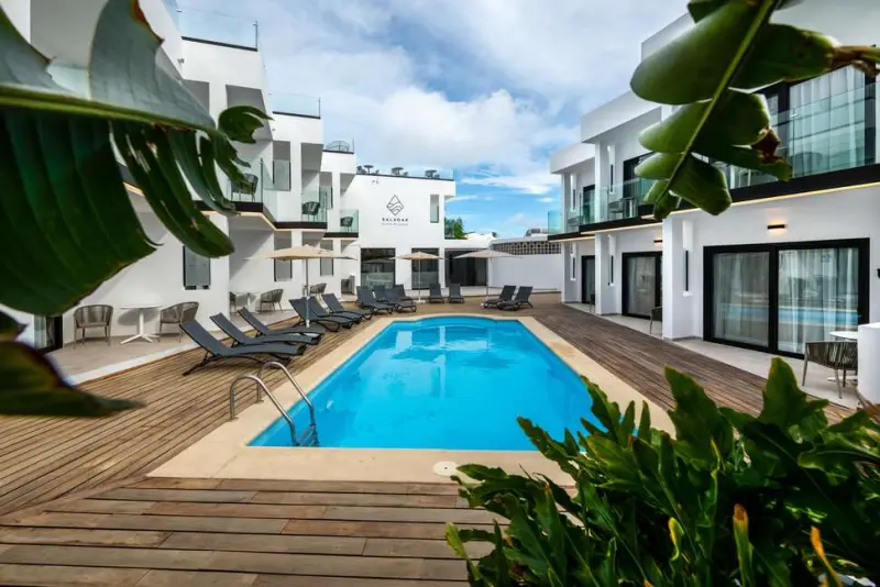 Saladar Suites Boutique