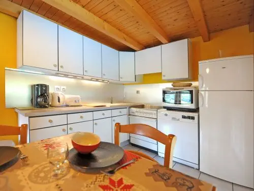 Chalet Alice Velut - Iris | Ruim appartement met 2 slaapkamers voor 4 /5 personen