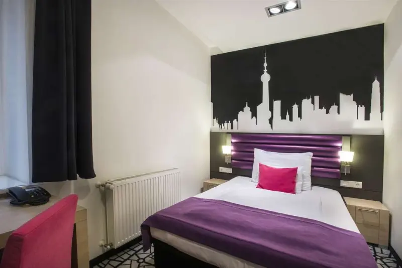 Cosmo City Hotel