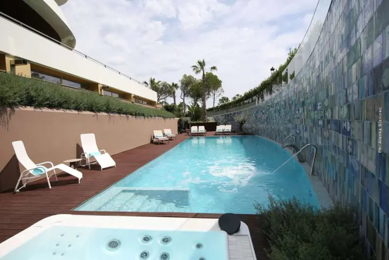 Alàbriga Hotel & Home Suites