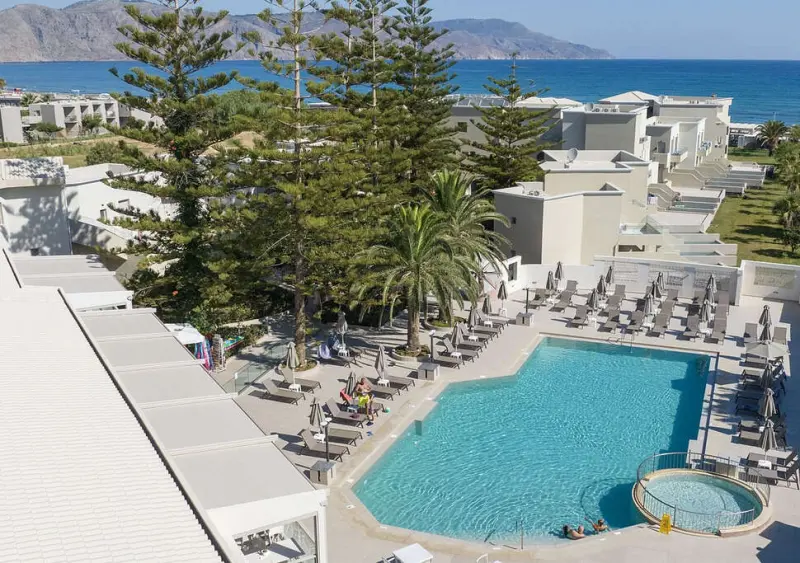 Vantaris Luxury Beach Hotel