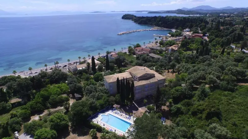 Hotel Ipsos Beach