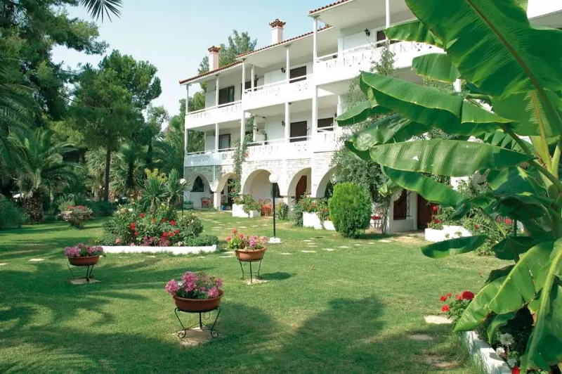 Porfi Beach Hotel