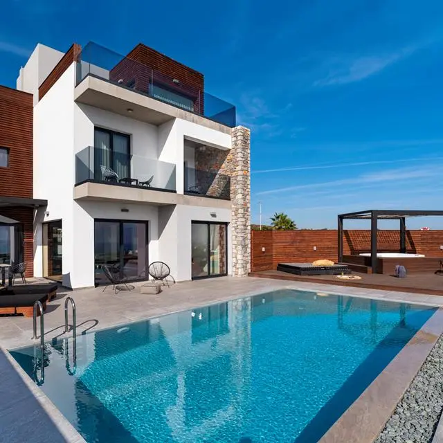 amara luxury villas