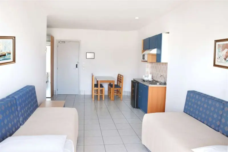 Kosta Palace City Hotel