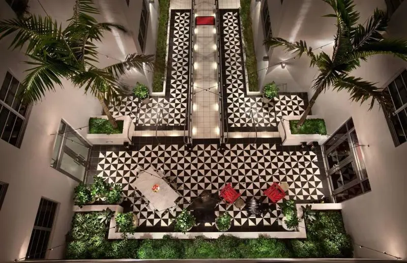 Uma House by Yurbban South Beach