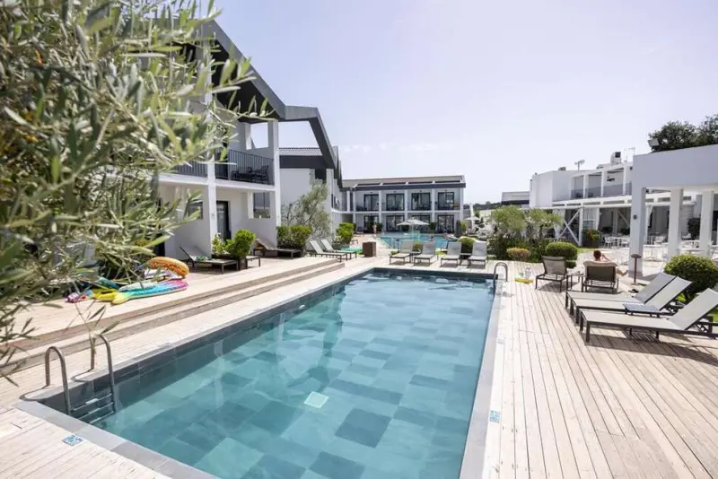 Aqua Bay Hotel
