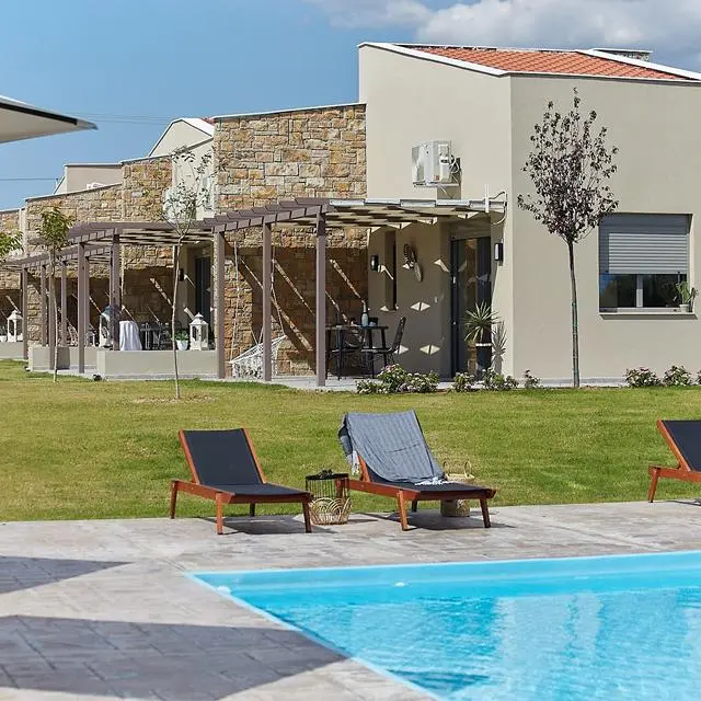 Flamingo View Suites & Villas
