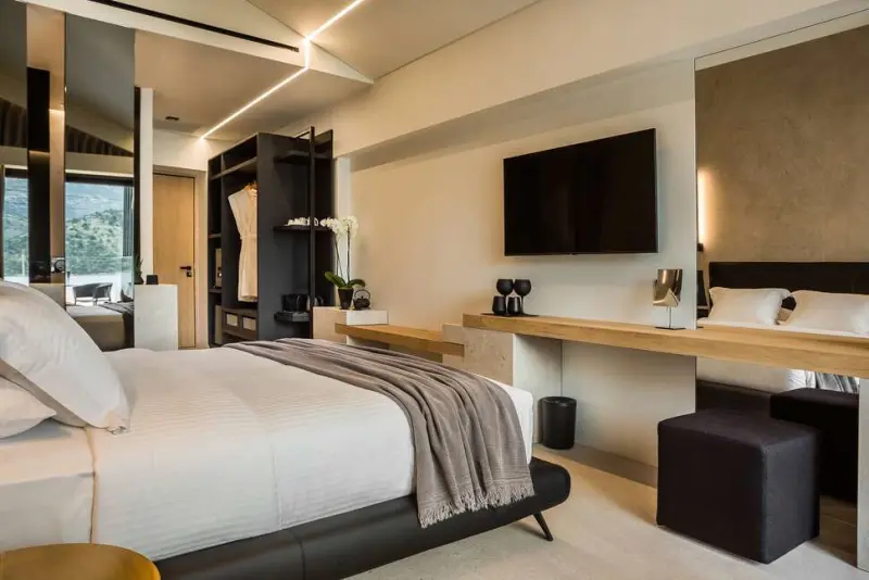 Canale Hotel & Suites